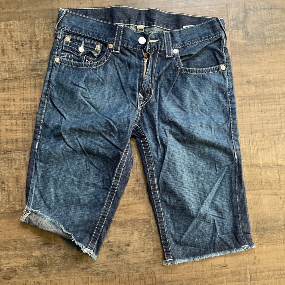 Men’s True Religion jean shorts
